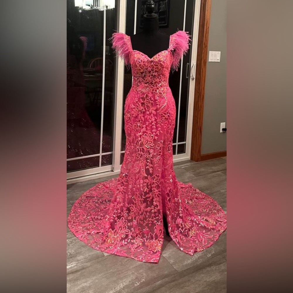 Prom dress - Picture 2 of 3